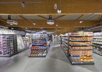 EDEKA Kuhn Berufskleidung | Markt Linkenheim - EDEKA Kuhn Linkenheim Marktinnenansicht