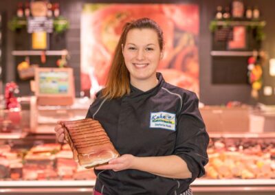 EDEKA Kuhn Berufskleidung | Markt Linkenheim - EDEKA Kuhn Linkenheim – Stefanie Göpfrich Käsefachkraft Linkenheim